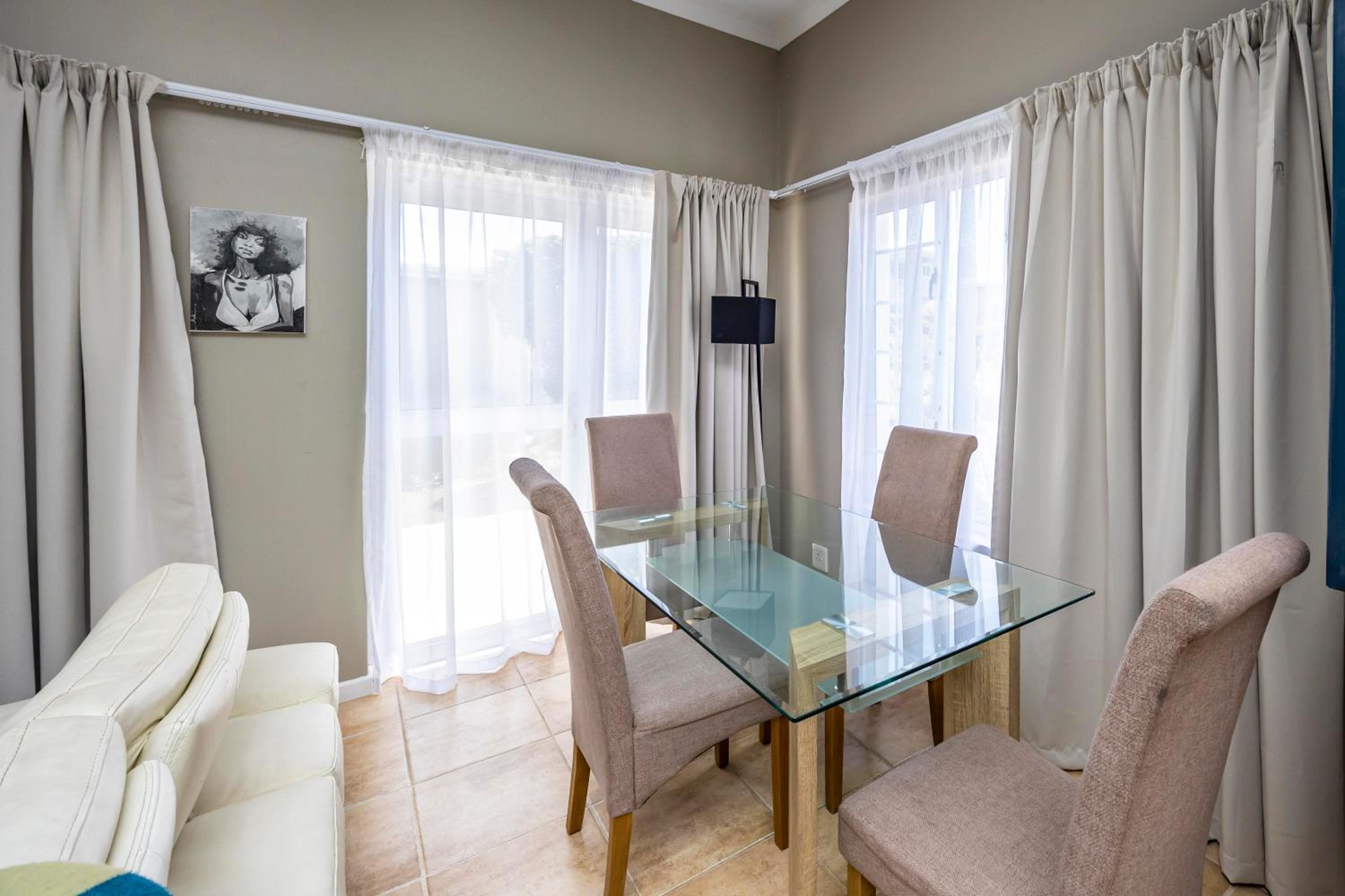Modern Executive Unit 30/50