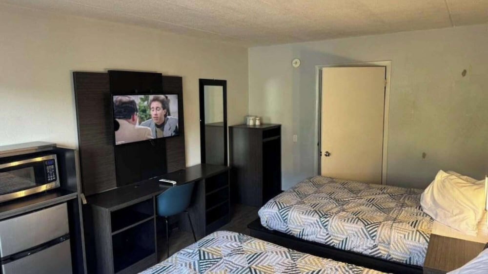 Motel6 Cedar Rapids, IA 15/25