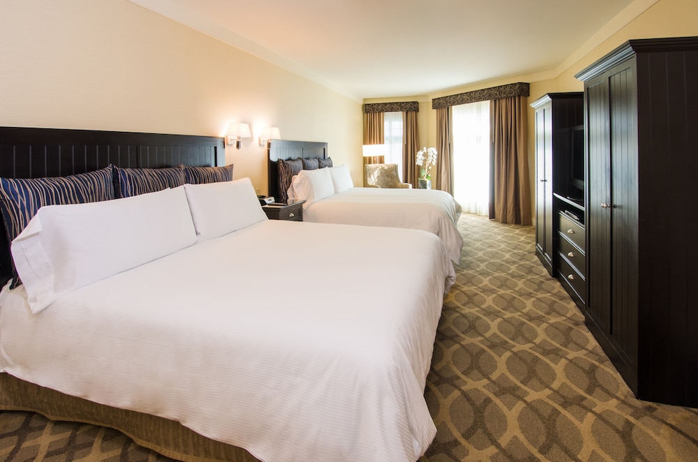 West Inn And Suites 22/55