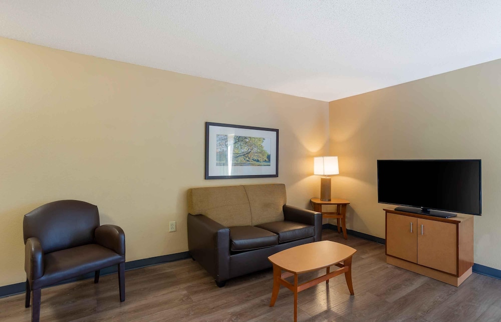 Extended Stay America Philadelphia-Airport- Bartram Ave. 41/55