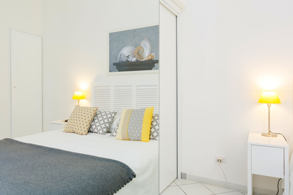 B&B Piazza Fratti 8/69
