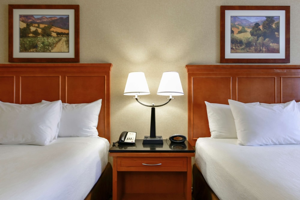 Best Western Plus Osoyoos Hotel And Suites 11/50