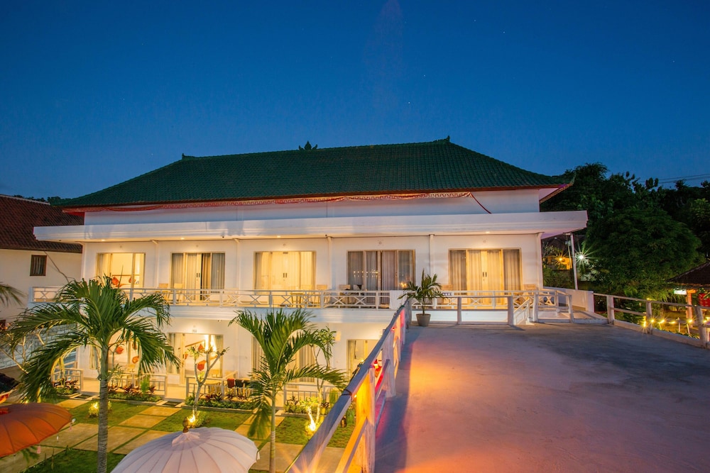 Rumah Marta Ceningan Island in BALI