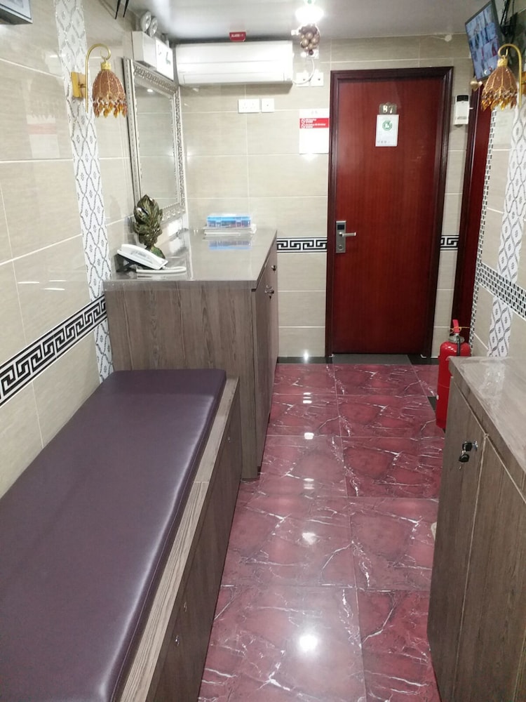 Asia Inn 6/39