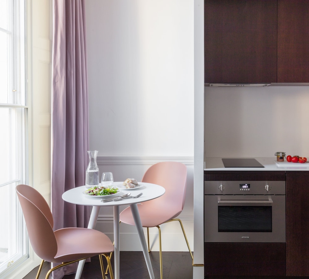 The Moorgate 44/46
