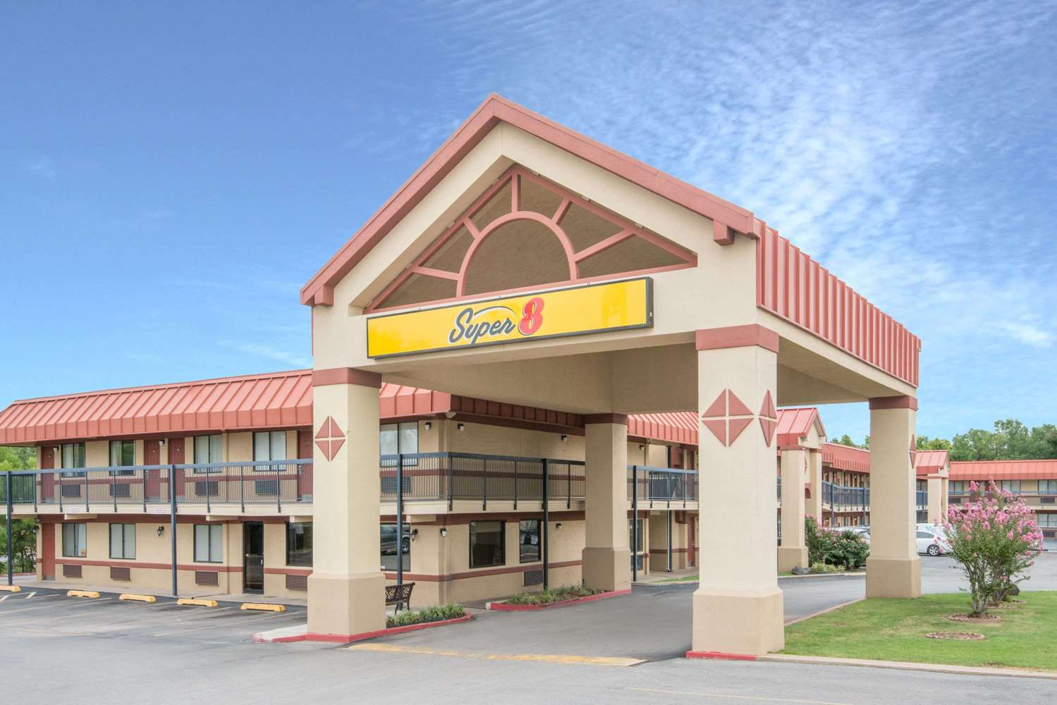 Super 8 By Wyndham Tulsa 2/9