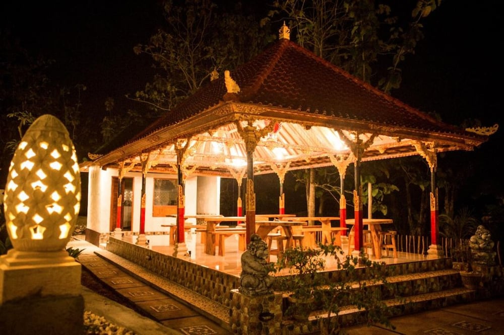 Kubu Reot Taman Asri in BALI