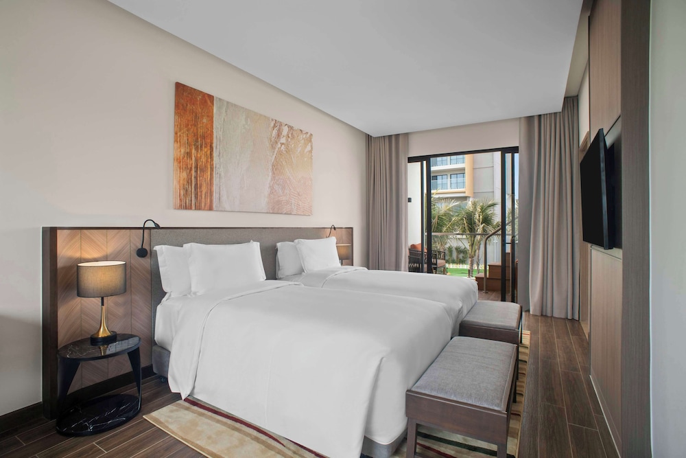 SUITE, TWIN BEDS, GARDEN VIEW