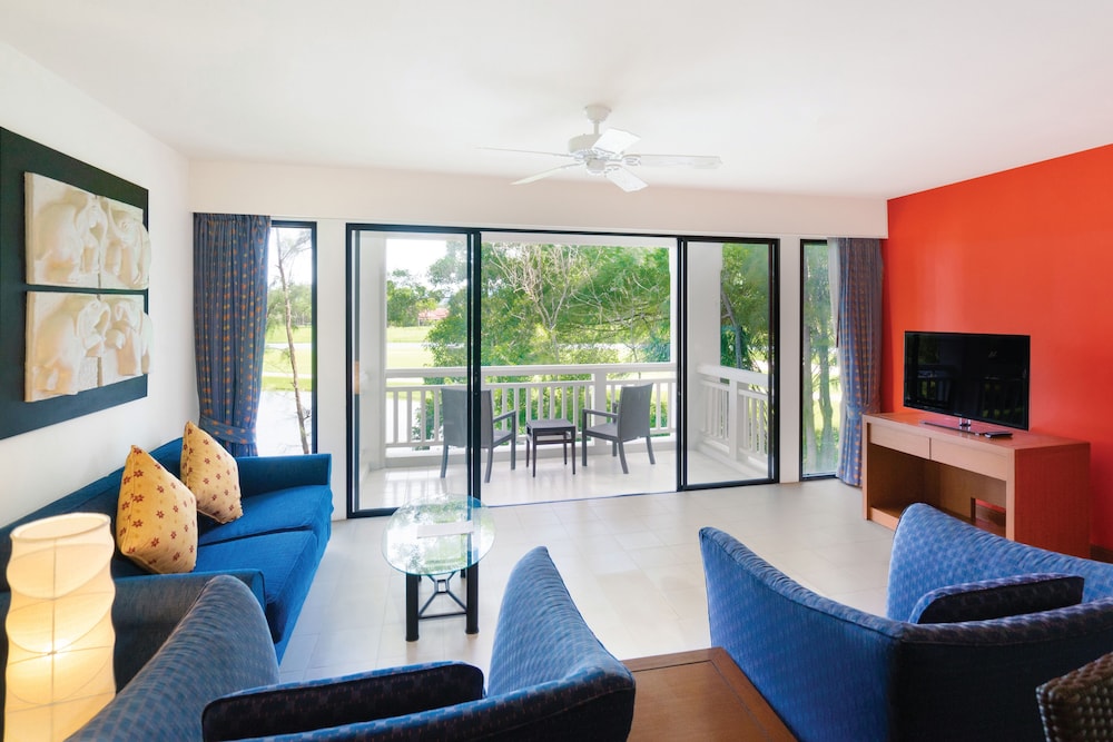 HOMM Suites Laguna – a brand of Banyan Group 35/50