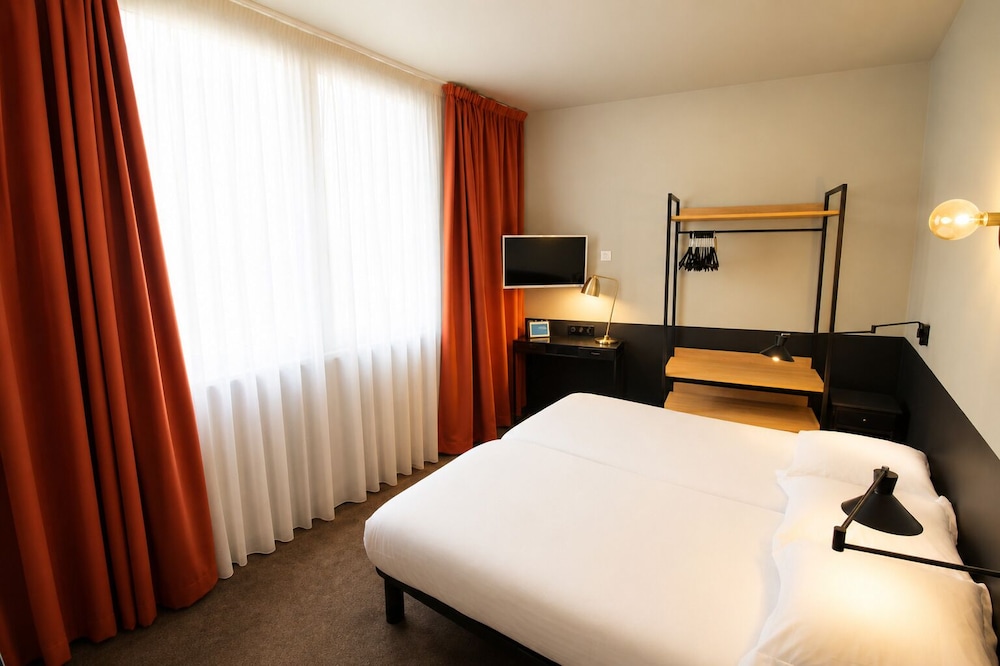Hotel Alnea 11/65