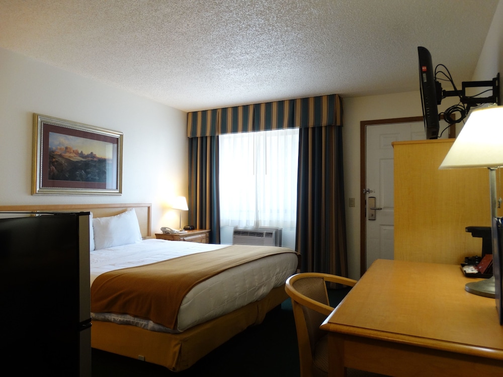 Baymont By Wyndham Whitefish 22/48