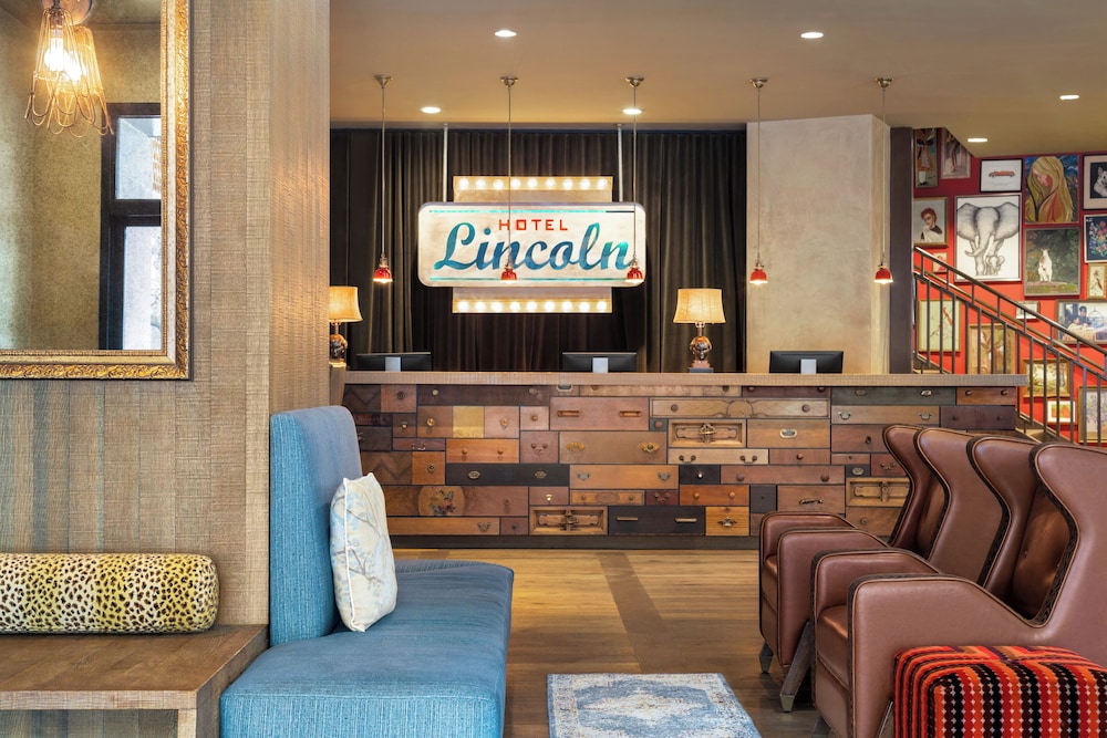 Lincoln Hotel 10/74