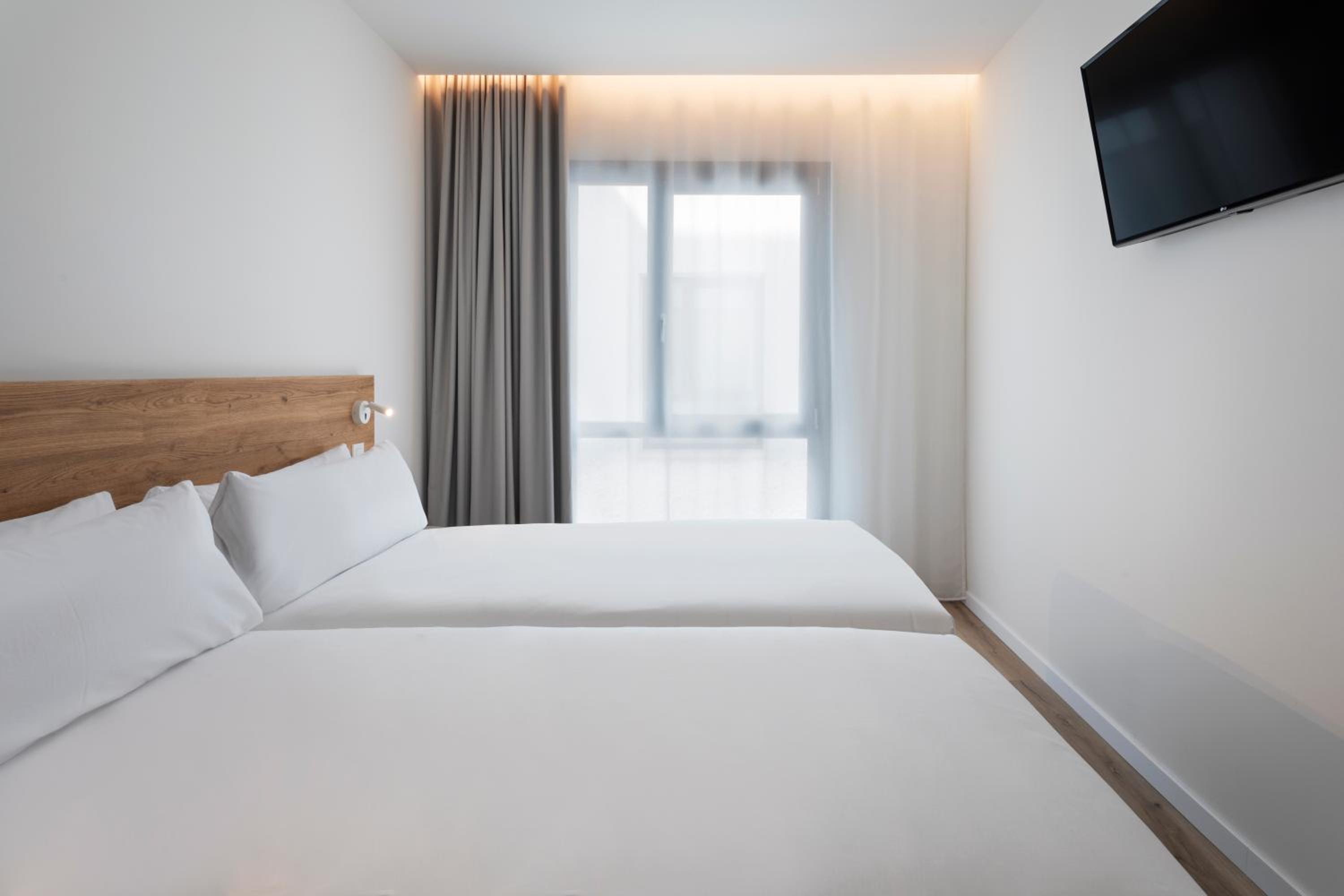 غرفة بسريرين منفصلين، B&B HOTEL Ecija 5/8