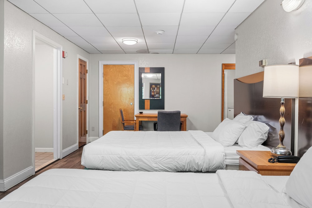 Cedar Park Whirlpool Suites 35/61