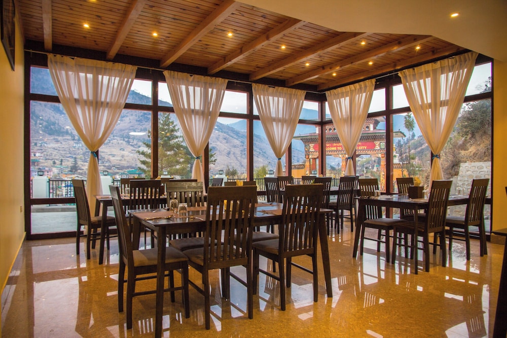 Bhutan Silverpine Resort 45/50