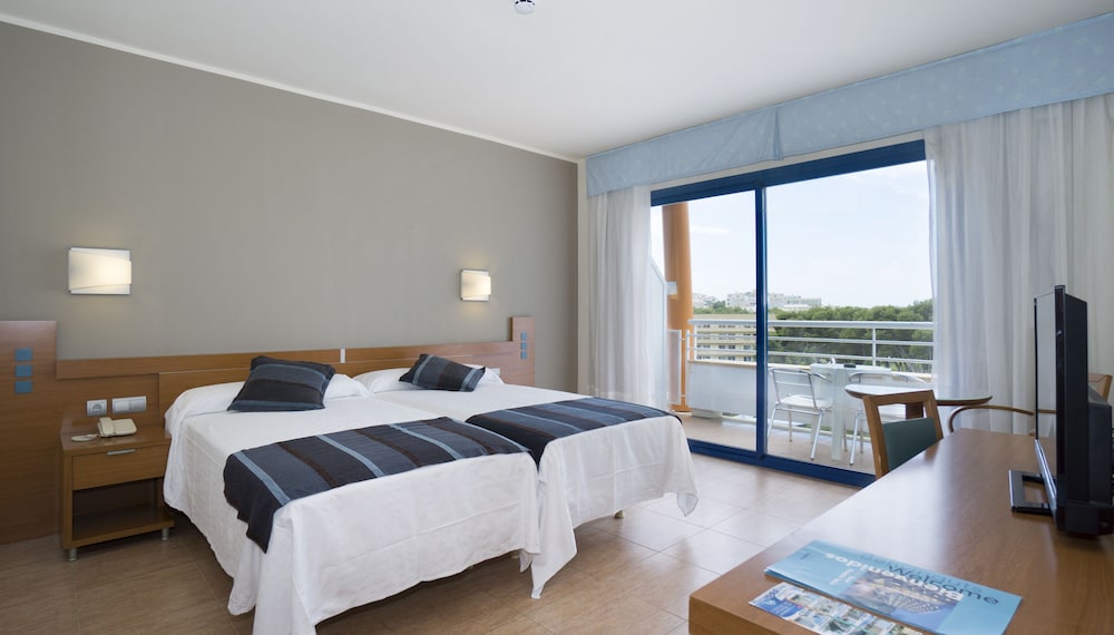 Hotel Piramide Salou 17/50
