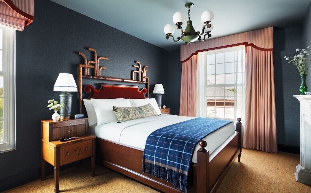 1 Bedroom, Prince, Suite, King Bed, Sofa