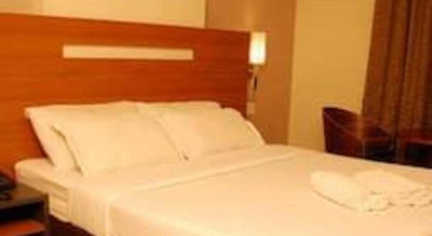 Hotel Tanish Residency 12/32