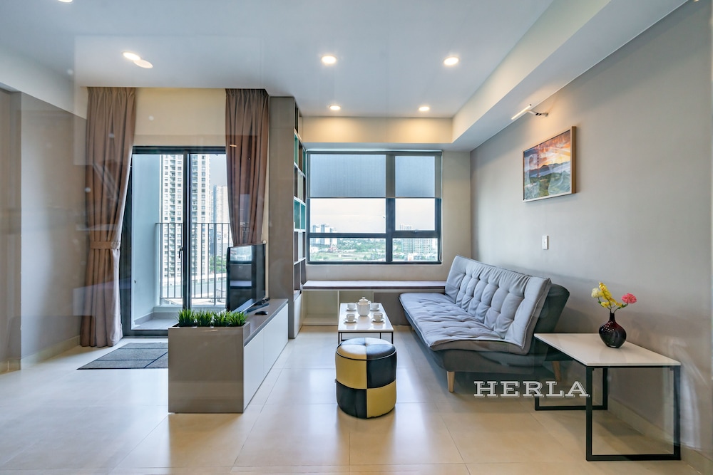 Herla Apartment At Masteri Thao Dien 17/50