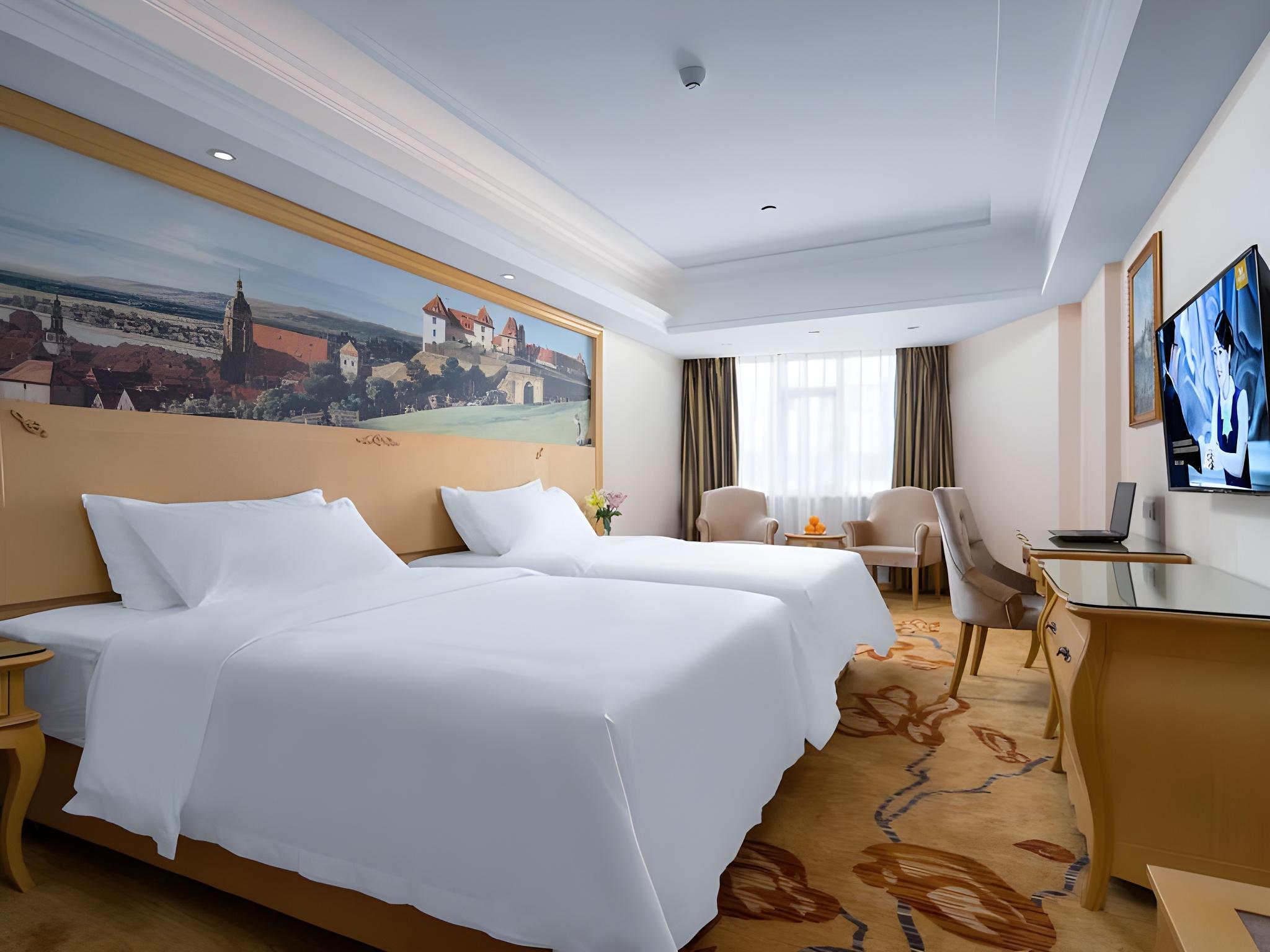 Vienna Hotel (Guangzhou railway station & Xiaobei subway station) 27/48