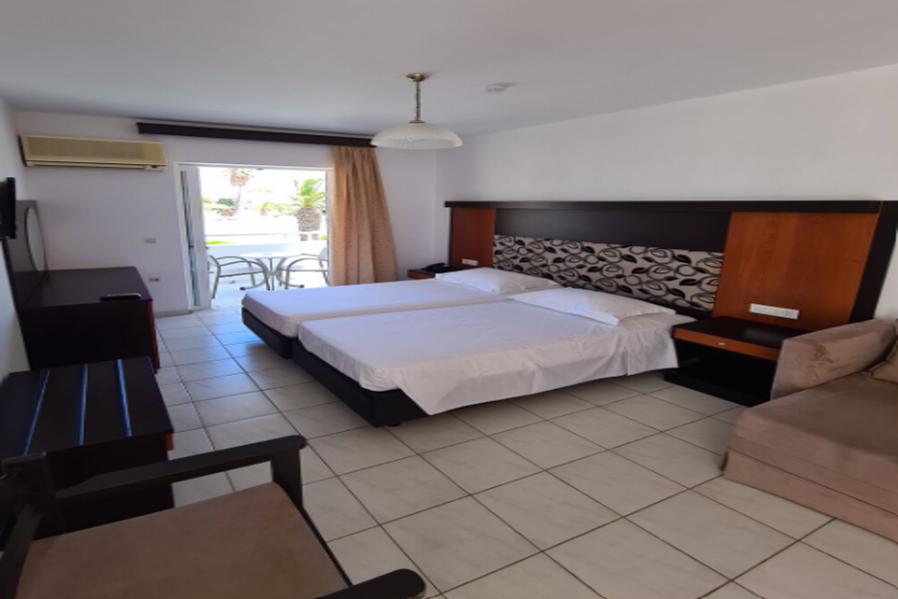 Corali Hotel 23/63