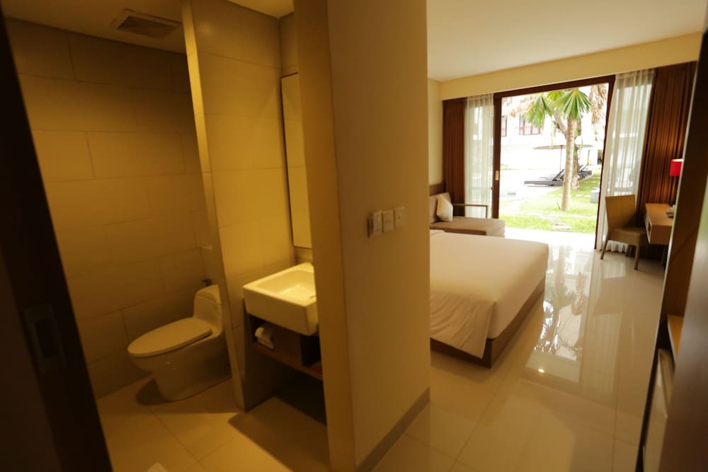 Grand La Walon Hotel 48/66