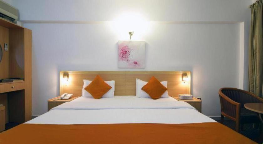 Click Grand Hotel LLC 15/27