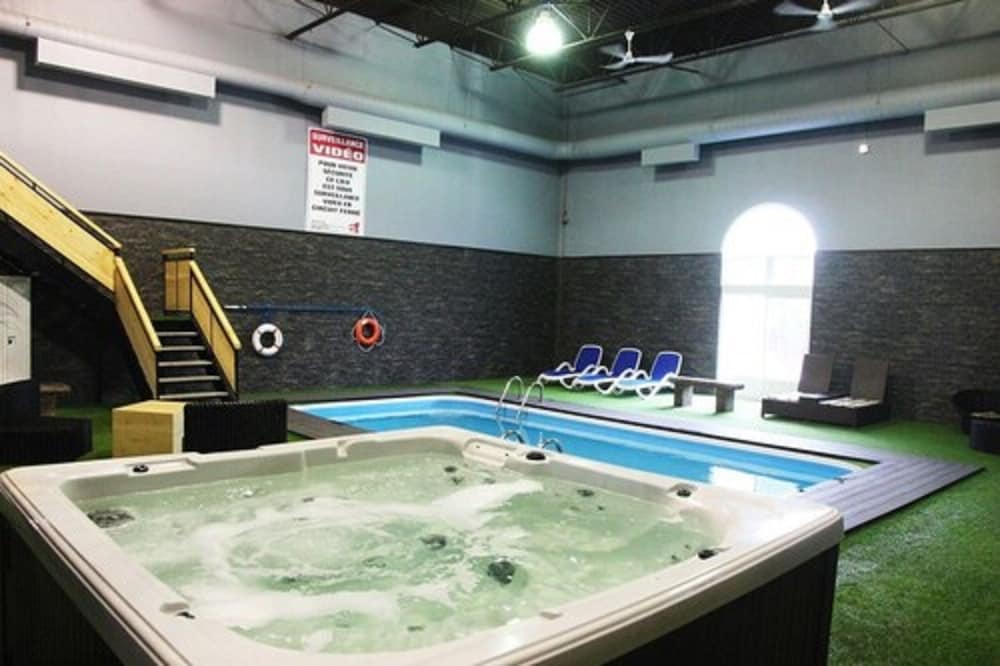 swimming pool spa