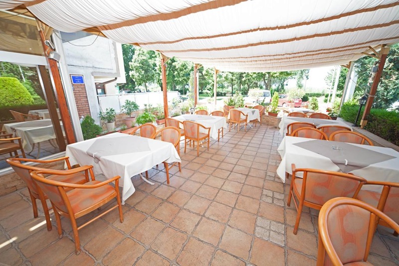 Lebed Hotel 30/31