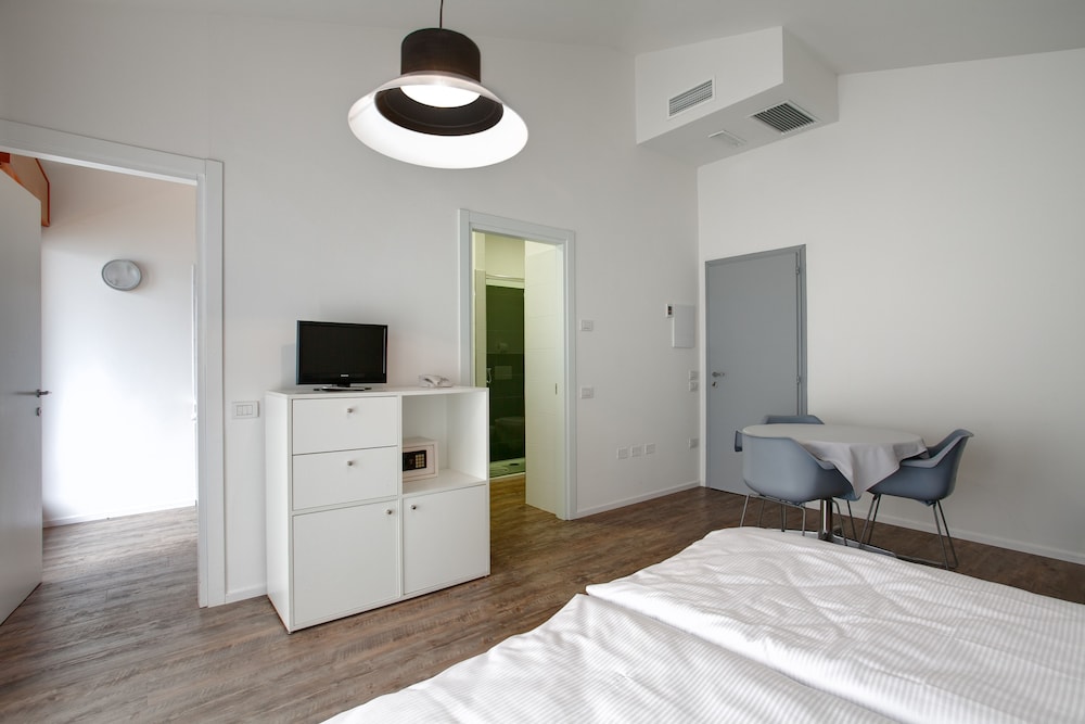 HOTEL RESIDENCE TORBOLE 6/31