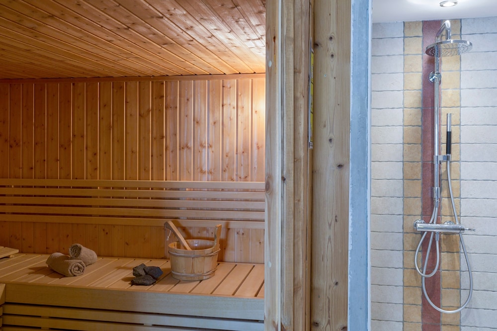 Chalet-Hotel Le Beausoleil, The Originals Relais (Hotels-Chalets de Tradition) 21/35