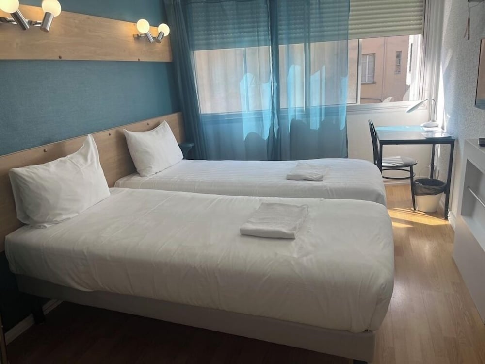 greet hotel Grenoble Centre Gare 17/60