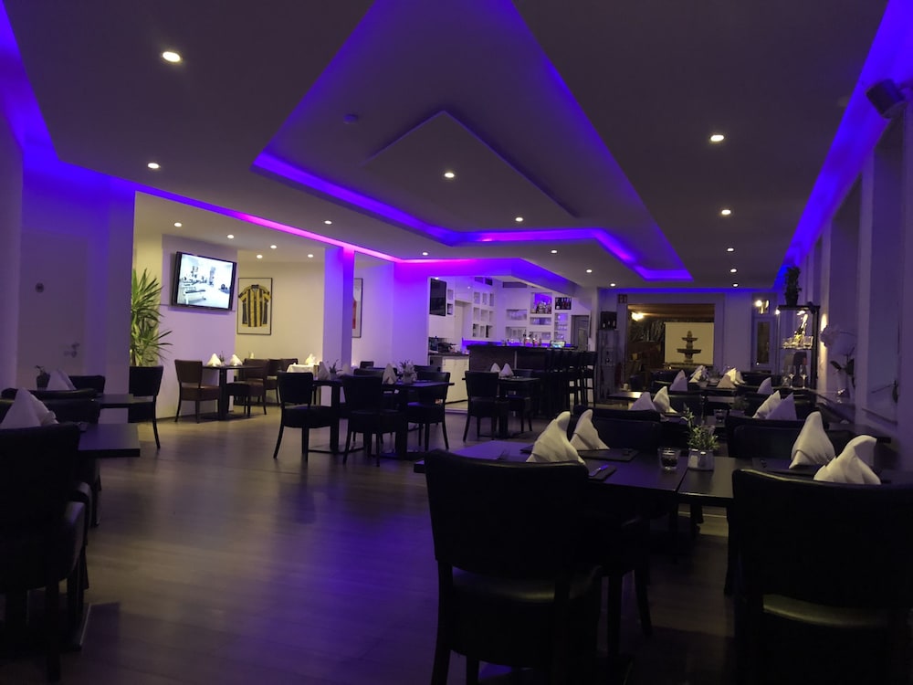 Wincent Hotel 34/50
