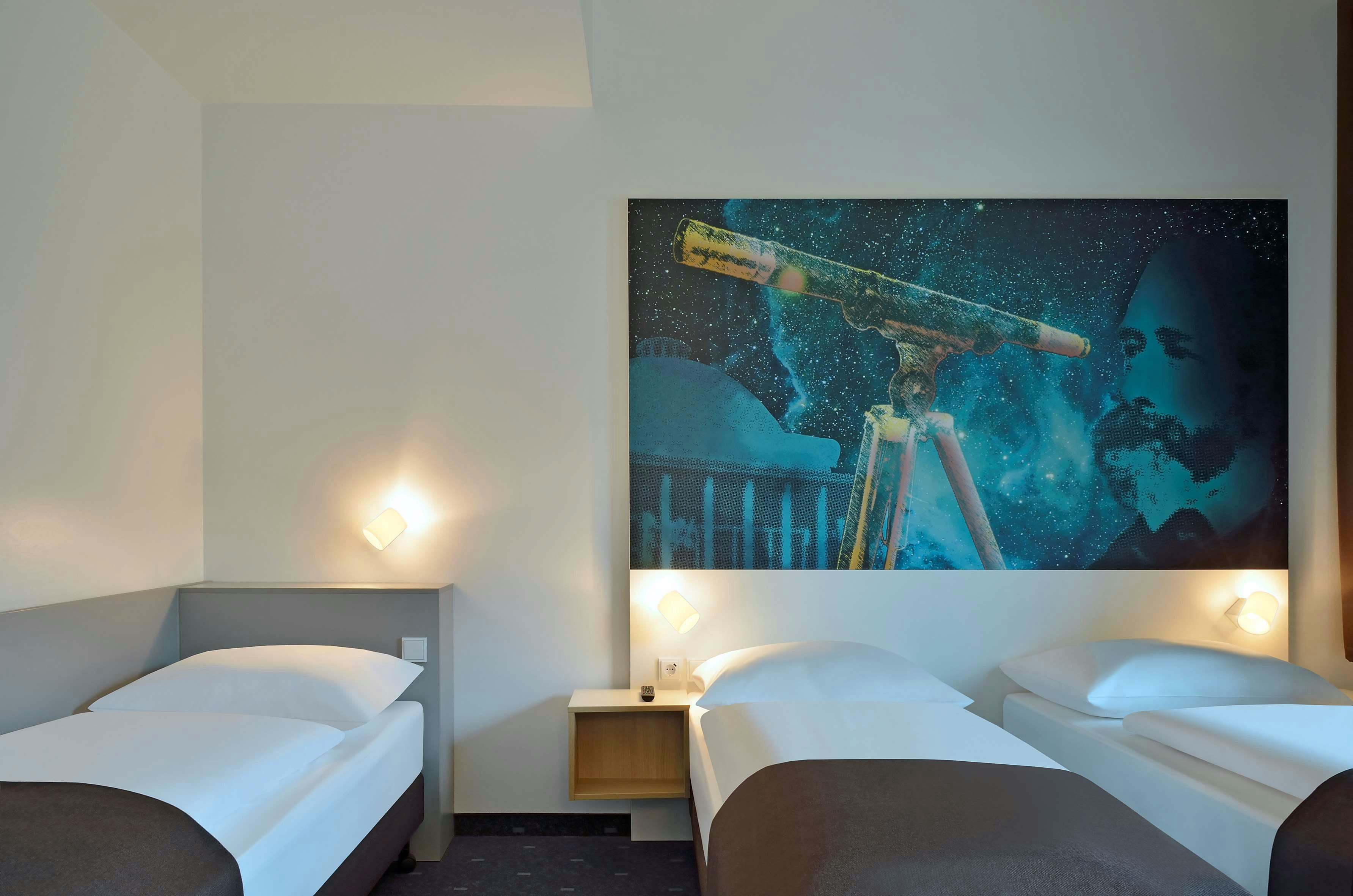 B&B Hotel Jena 6/23