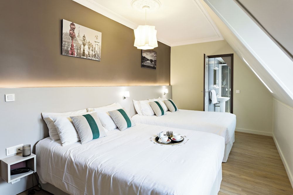 MODERN HOTEL 20/51