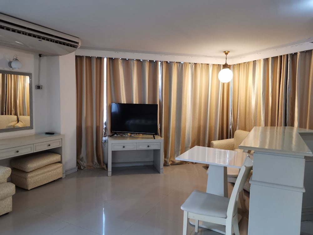 Jomtien Longstay Hotel 34/45