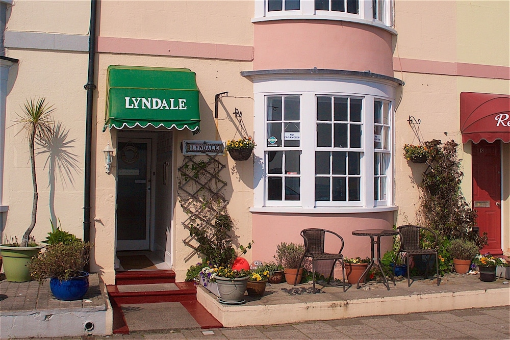 Lyndale Guest House 3/50