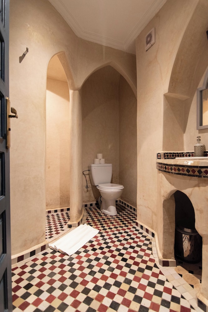 The Central House Marrakech Medina 44/46