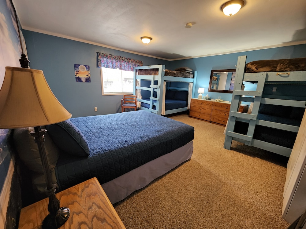 Inn the Clouds Hostel & Inn 20/75