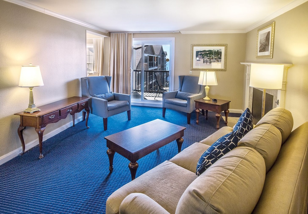 Club Wyndham Newport Onshore 36/56
