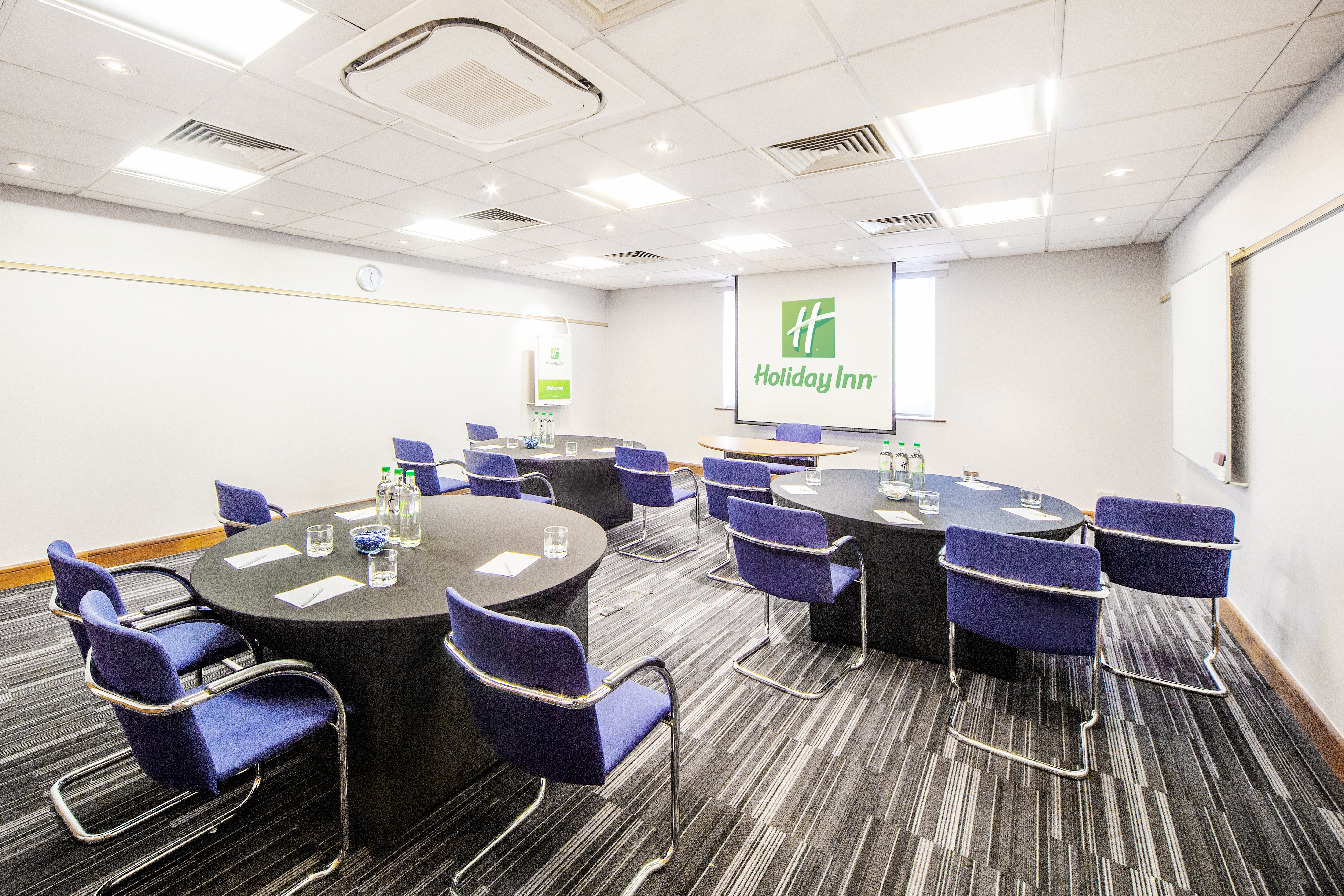 Holiday Inn Reading South M4 Jct11 77/81