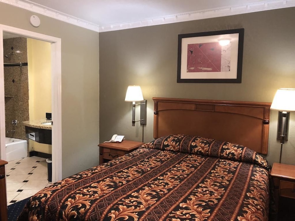 Western Village Inn 8/28