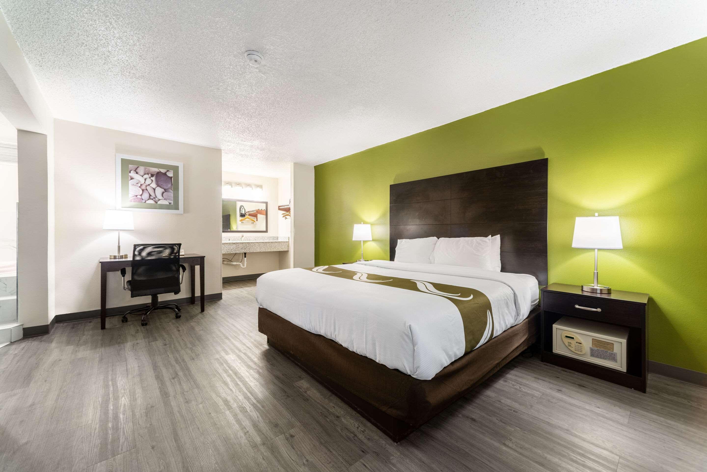 Upgrade, Efficiency, Suite, King Bed