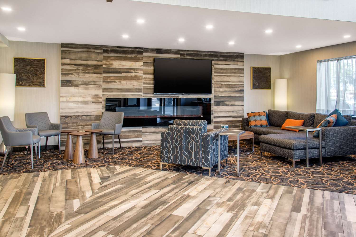 Comfort Inn Aeroport Dorval QC 11/17