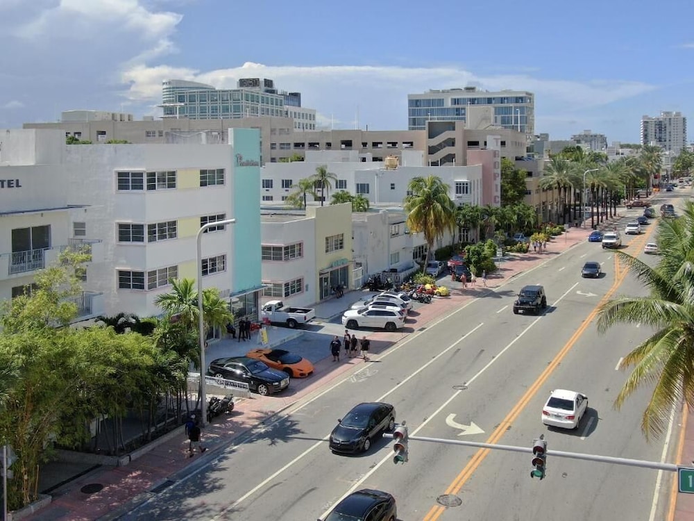 Ocean Beach Suites 14/25