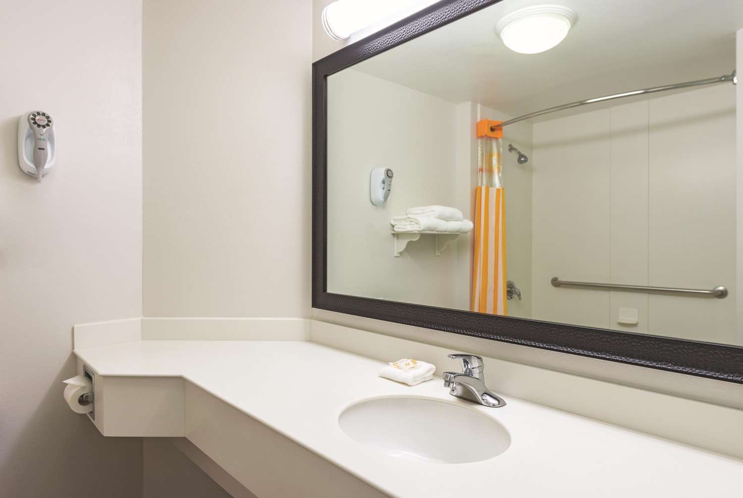 Travelodge by Wyndham Houston Cy-Fair 51/55