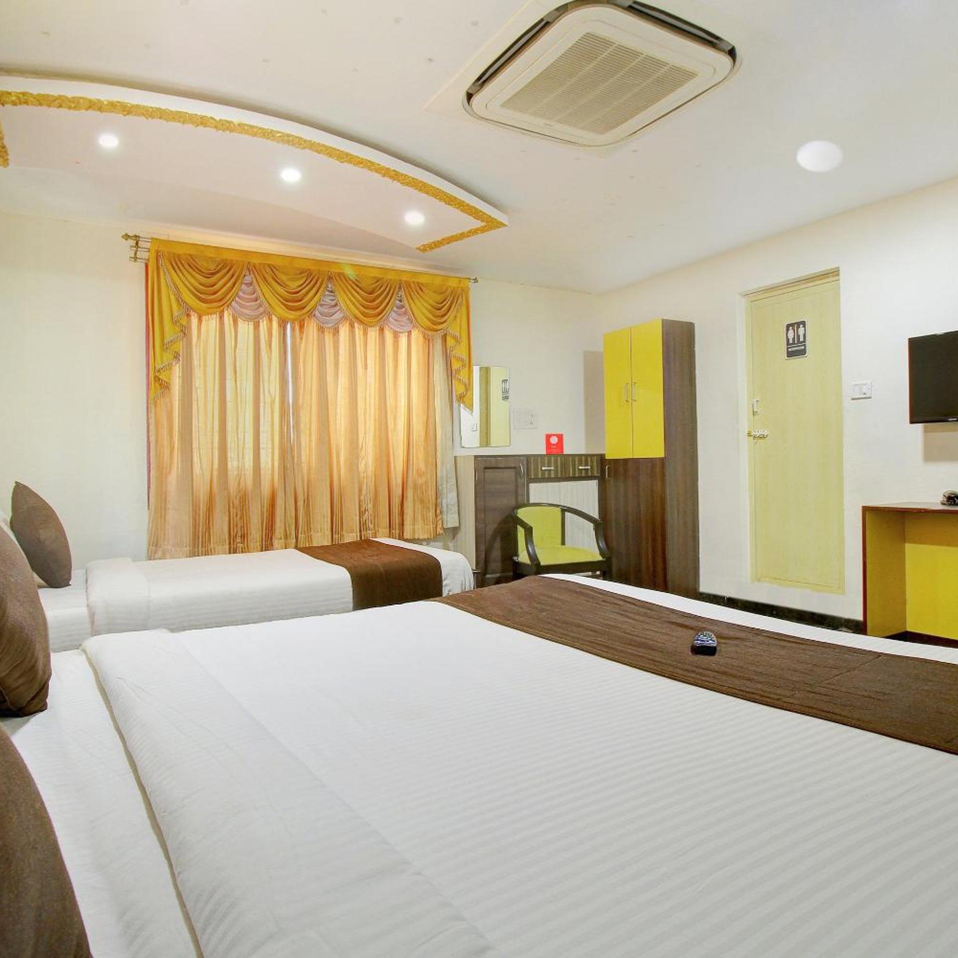 Oyo 4584 India Gate 19/54