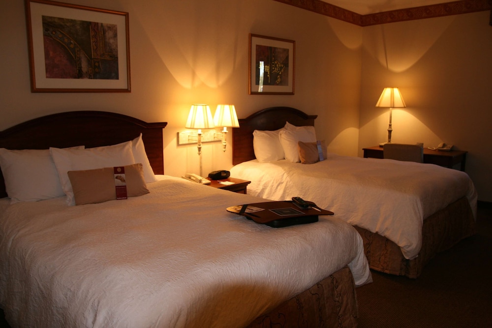 Hampton Inn Marshall, TX 12/43