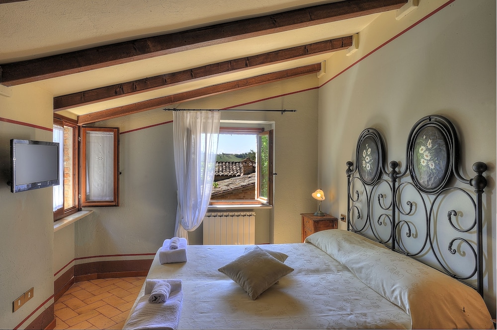 Albergo Diffuso Borgo Montemaggiore 8/63