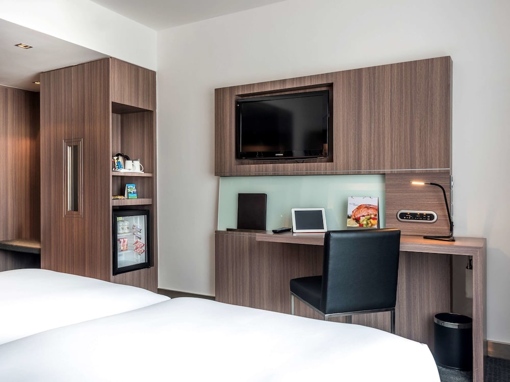 Hilton Garden Inn Bangkok Silom 16/41